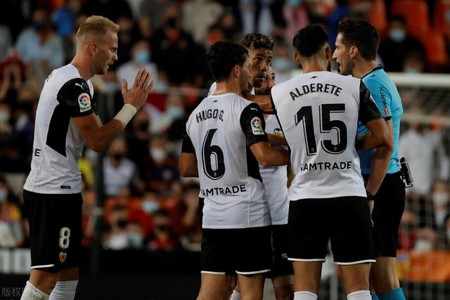 斯诺克世锦赛赵心童战胜丁俊晖晋级八强